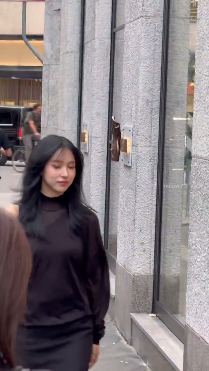MINA at the Fendi Store in Milan. Can you hear the ONCE panicking