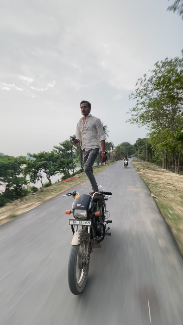 Rustam bhai #stun #bikeride #bhai #rustam#samastipur ️ ️🖤 ️💔🫀☺️🥰🥰💪💪💪🚉🥋🚶 ...