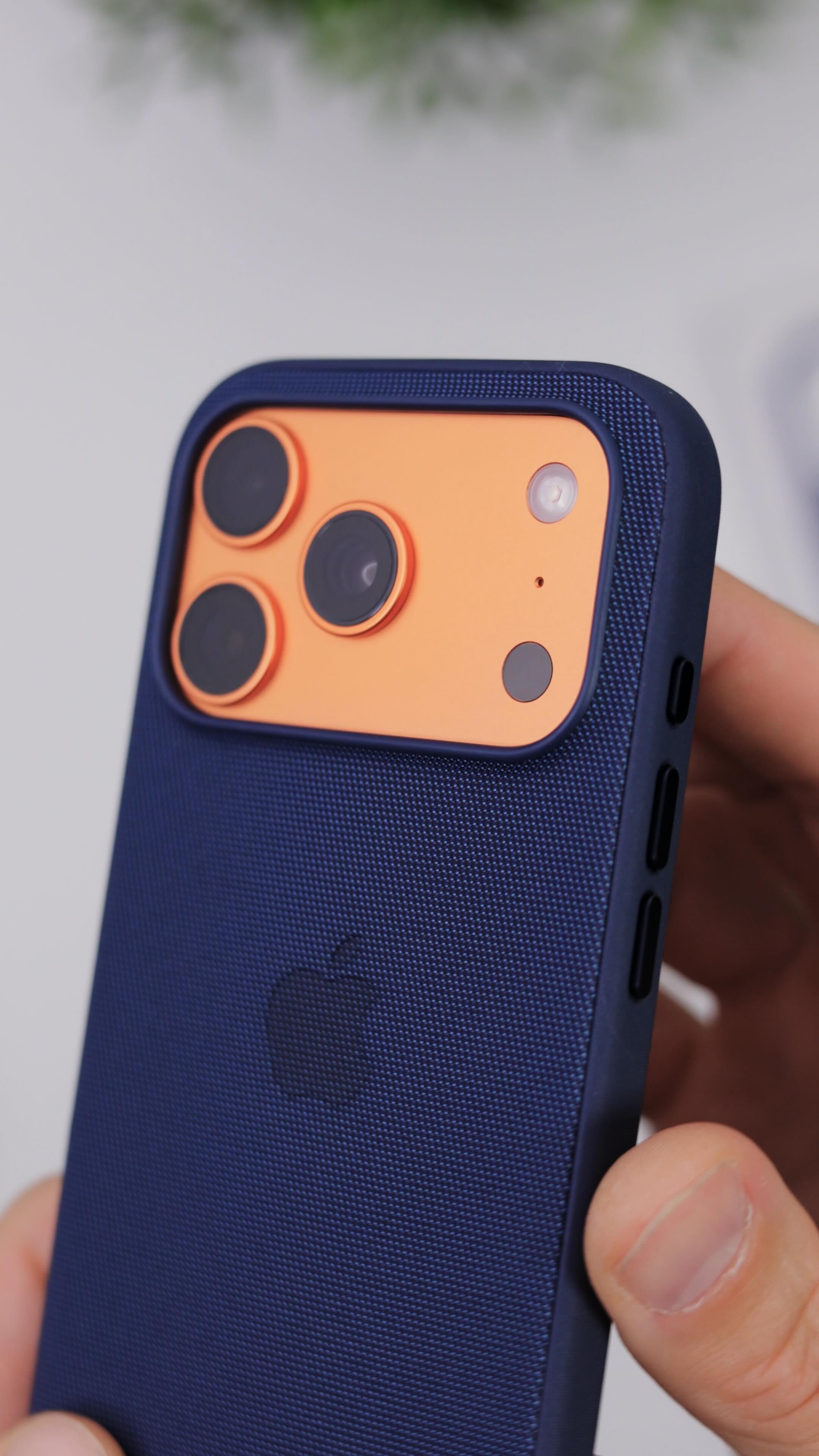 iPhone 17 Pro Max TechWoven Case