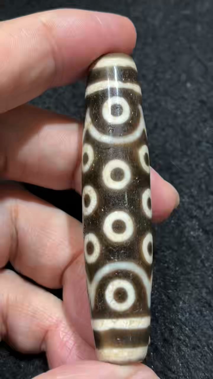 精品老料天珠～21眼， 结缘价💰RM368 尺寸68.8mm✖️15.8mm | 鸿福天珠