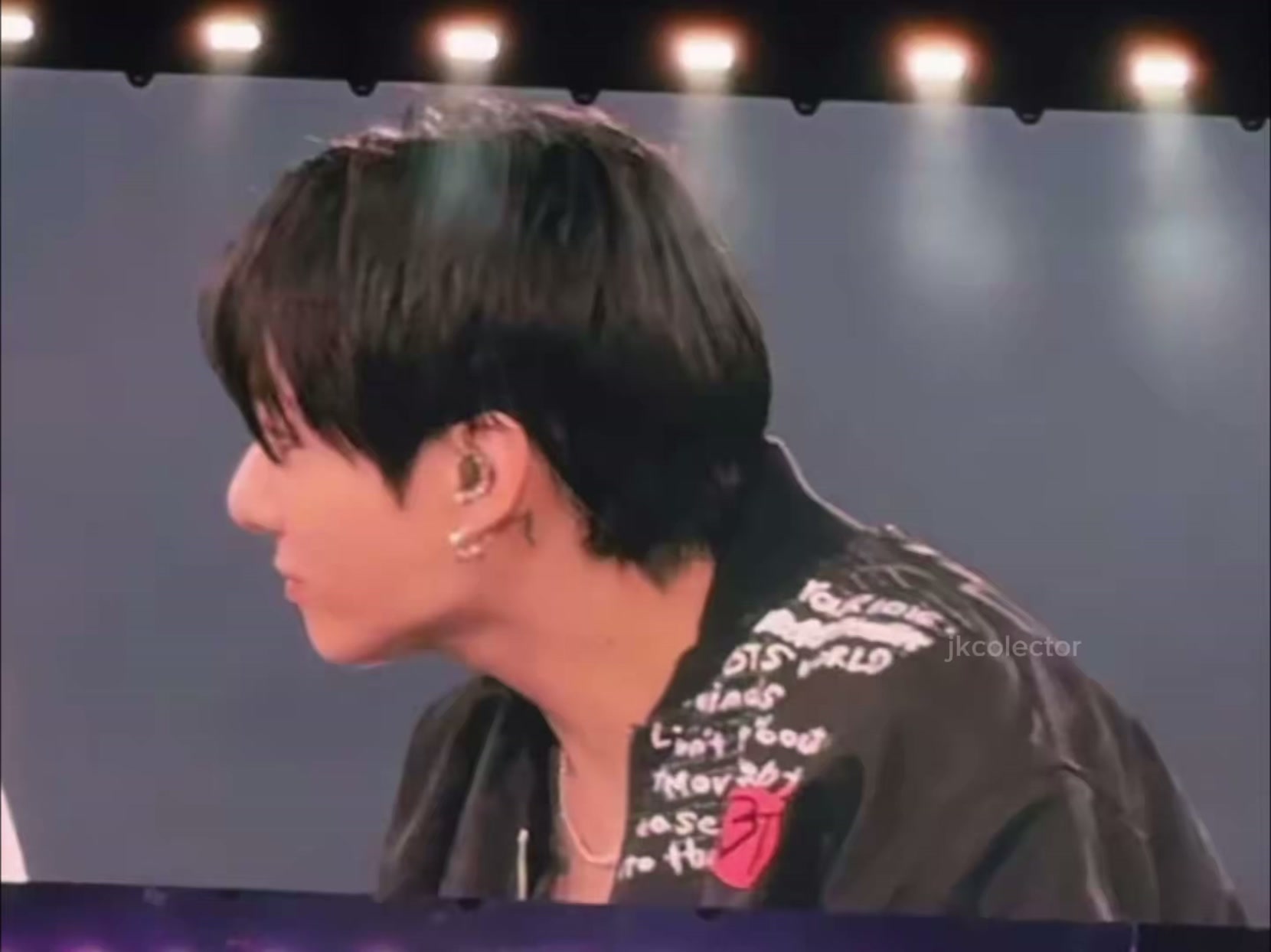 Jungkook is insanely handsome 🔥 260802 JUNGKOOK - BTS WORLD TOUR