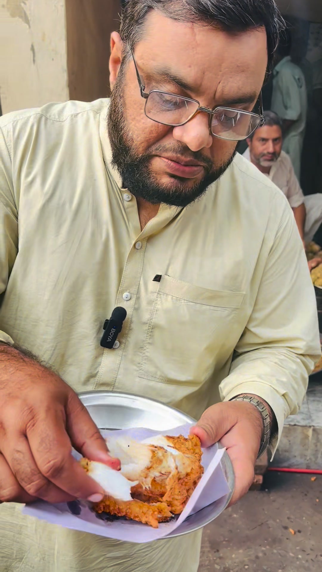 Very Delicious Balm Fish. Pani Wala Talab, Rang Mehal Lahore | Hafiz ...