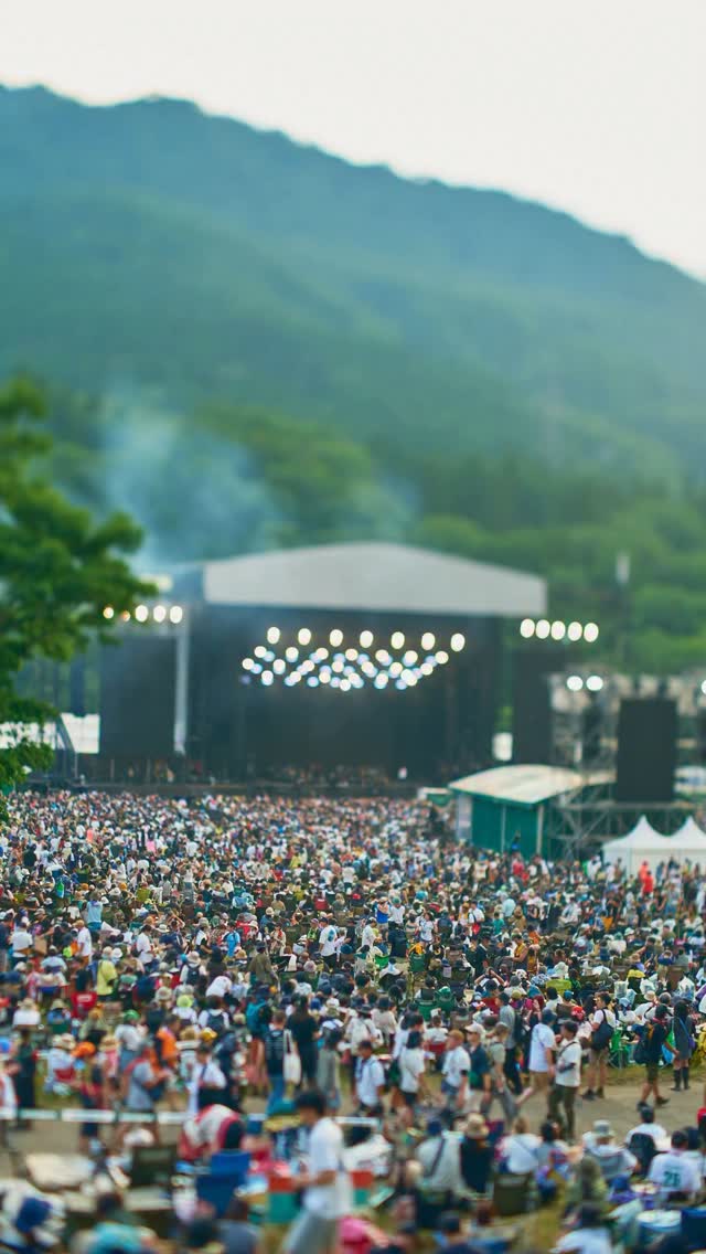 🎼••┈┈┈┈••••┈┈┈┈•• The iconic main stage of #fujirock