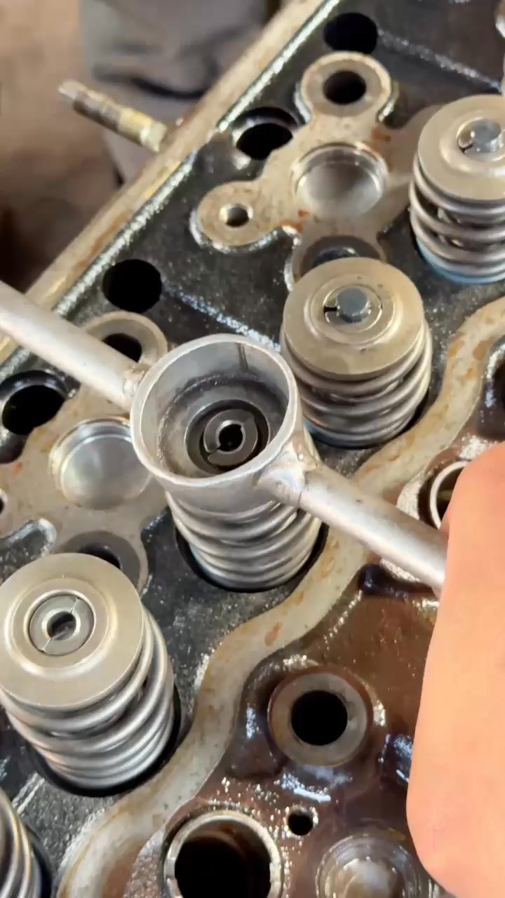 Valves spring Lock interesting skills #automobile #short #engine #viral ...