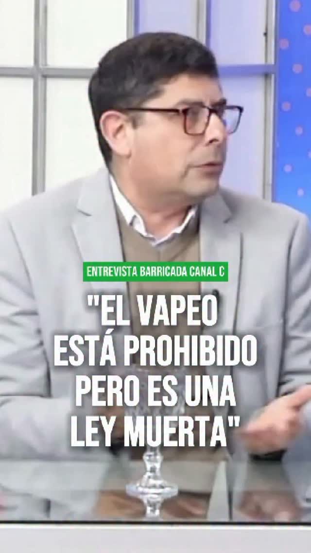 esta prohibido vapear en los bares 🚫 ESTÁ IGUAL QUE EL CIGARRILLO 🚫, Desde hace muchos años, vapear lugares cerrados está prohibido en Córdoba, igual que fumar tabaco., 🚫 🚬 Existe una falsa creencia Flavors:Miami （sold out) Custom Design BREEZE Canna Raspberry Lemon Made from 40
