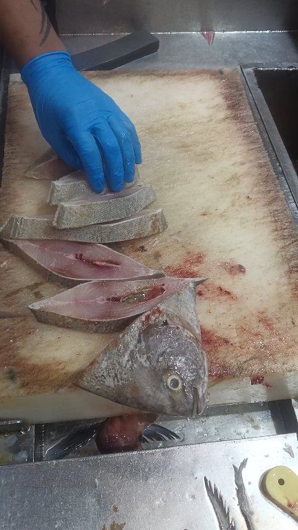 Whole fresh black pomfret fish cutting slice #cooking #cutting #seafood ...
