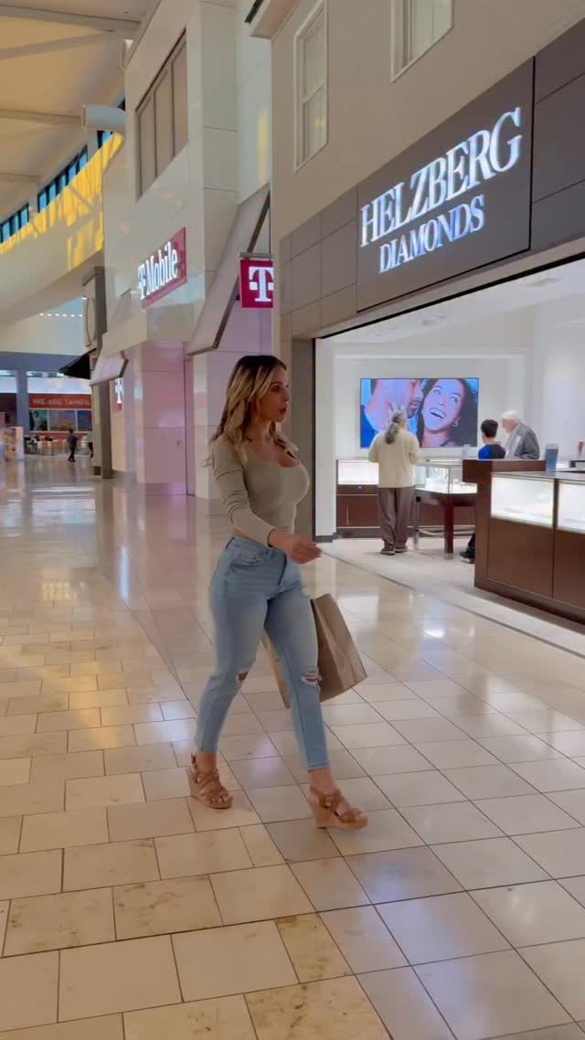 just browsing #shopping #denimfashion #shoppingday #jewelry #denim ...