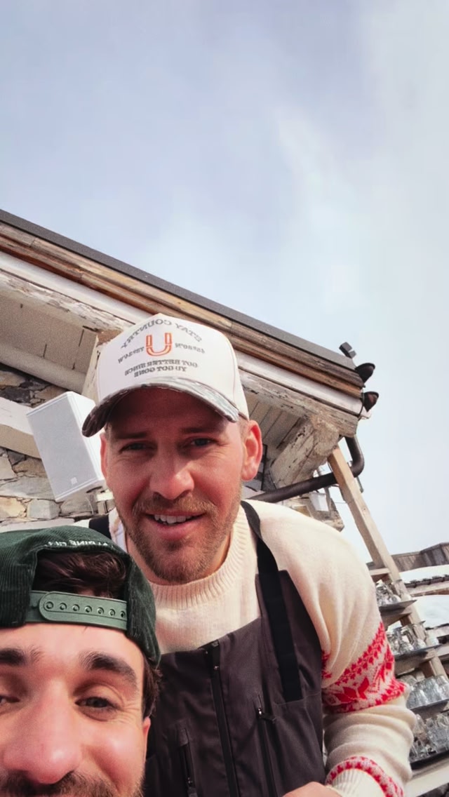 Vous connaissez beaucoup le papa que je suis, mais je suis aussi un jeune  homme avec plein de rêves., Faire un voyage de ski était tout en haut de ma  bucket list… et j’ai enfin réalisé ce rêve ...