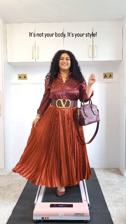 dressing tips for short fat ladies Best ways to dress and chubby ✨ Do you agree? #shortandchubby #chubbywomen #petite kelly grren light blue