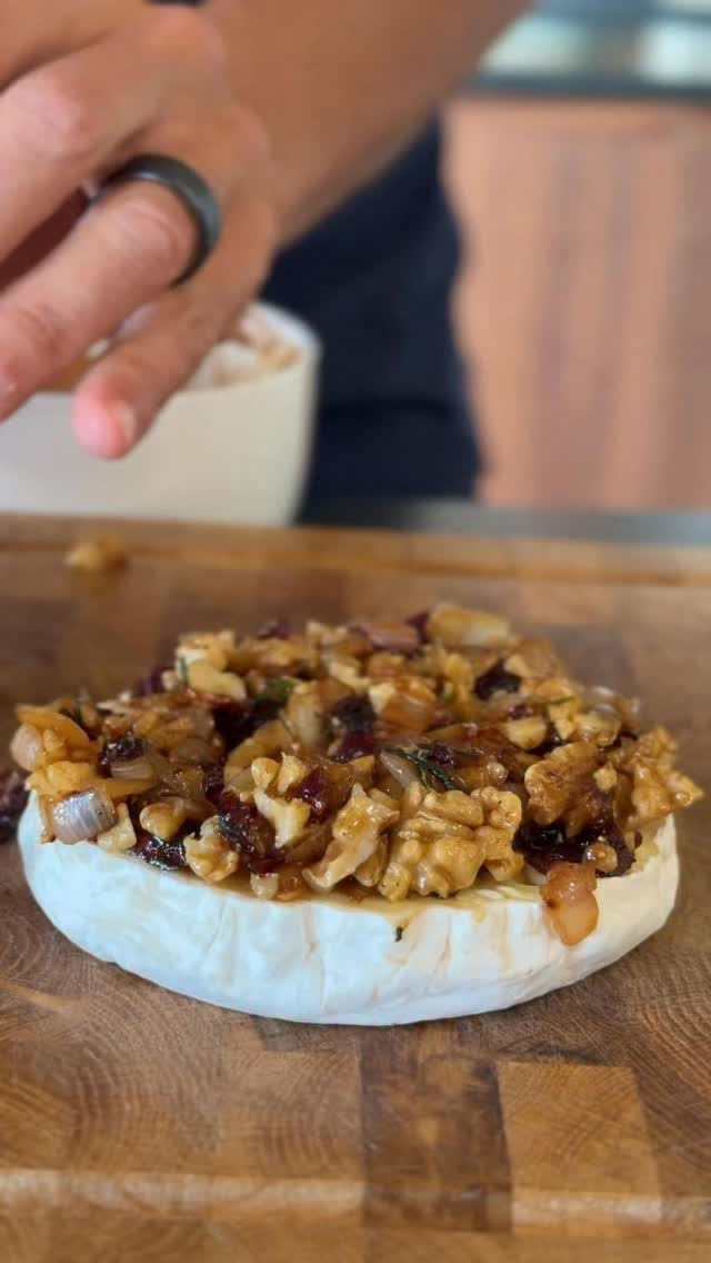le-camembert-feuillet-qui-fait-fondre-l-ap-ro-du-r-veillon-il-y-en