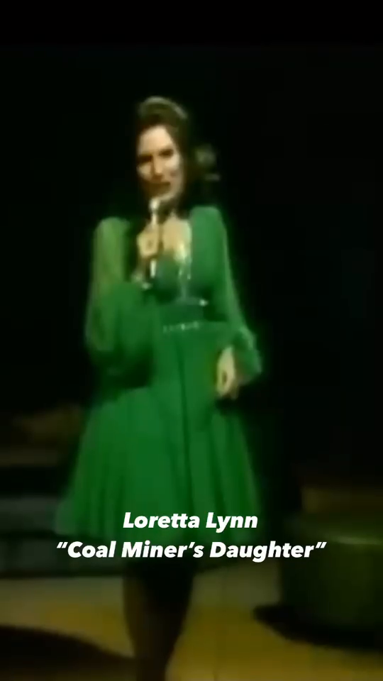 Last night country music came together to honor the incomparable Loretta Lynn Official. It was a magical evening! #HappyBirthdayLoretta 📸: John Shearer