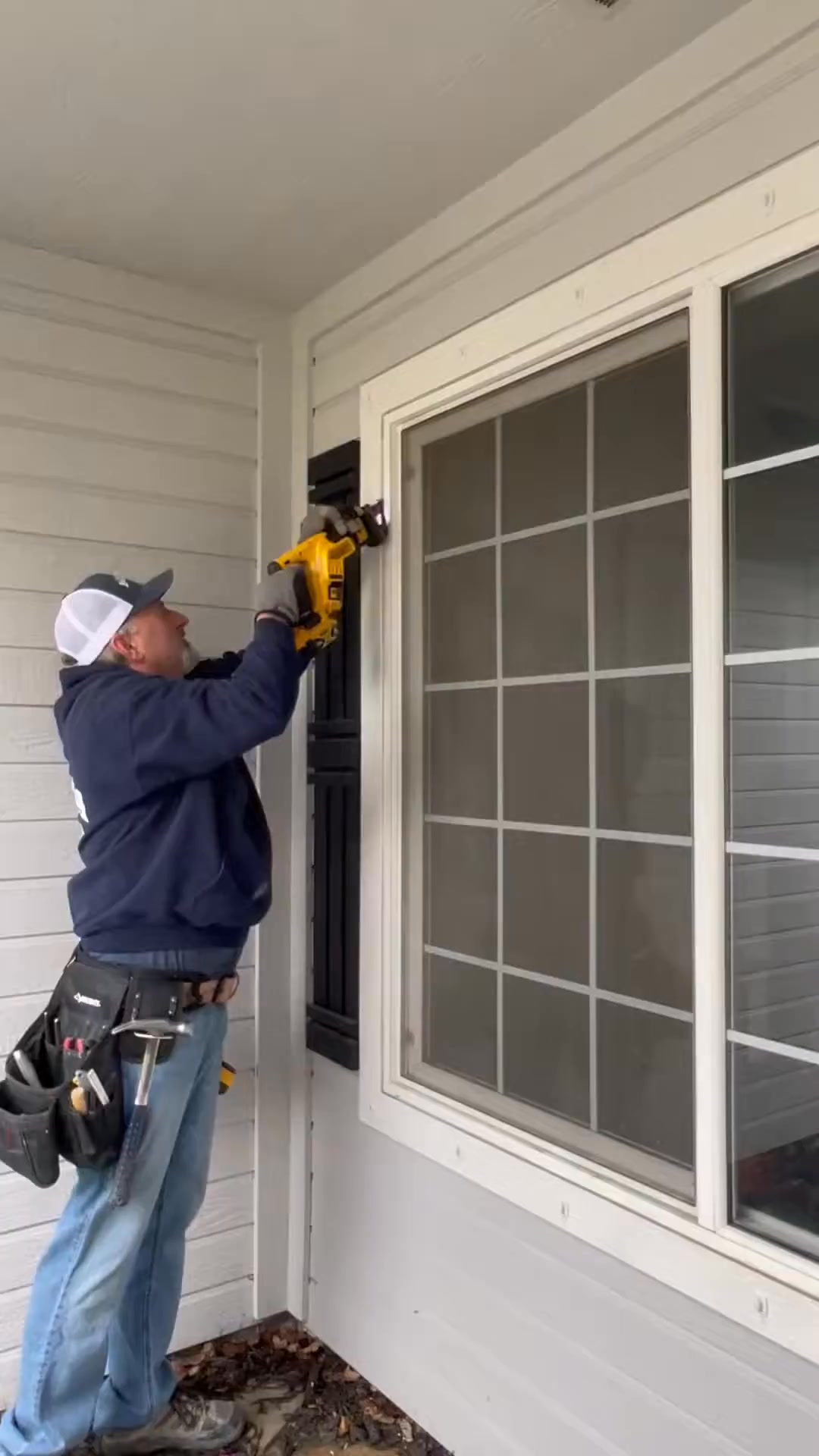 Replacing a gridded window 🪟🛠️ #window #idaho #replace #construction # ...