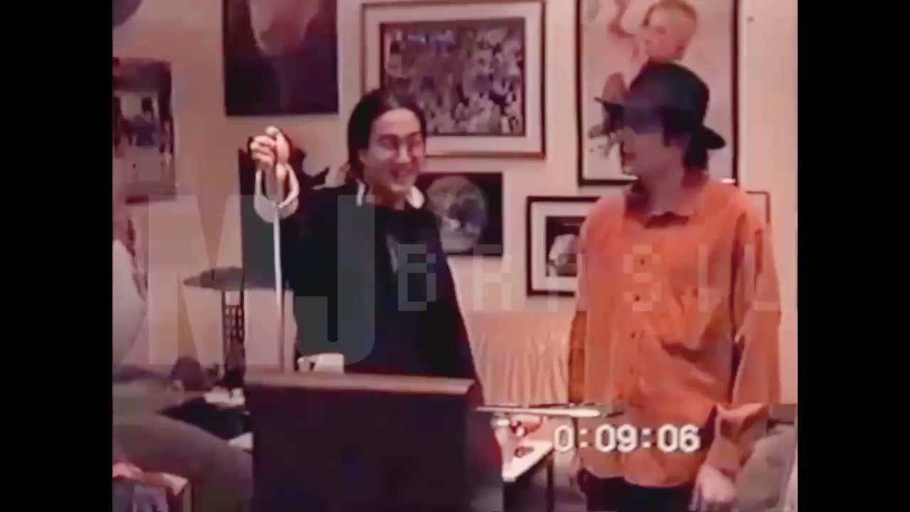 Michael Jackson and Sean Lennon test the theremin during HIStory