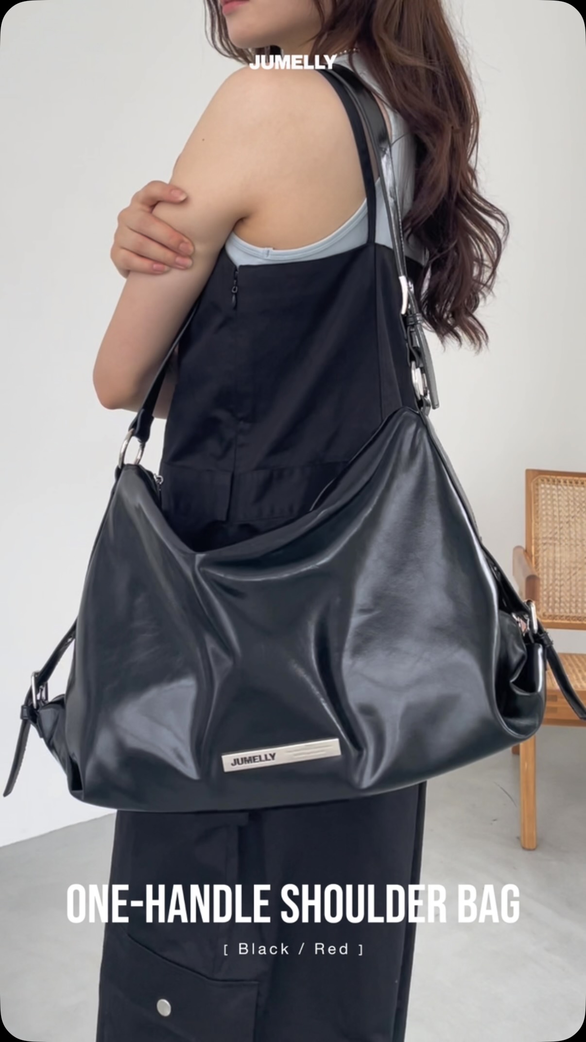 Mini Mini Square Bag Color：black / silver Price：¥7,990 
