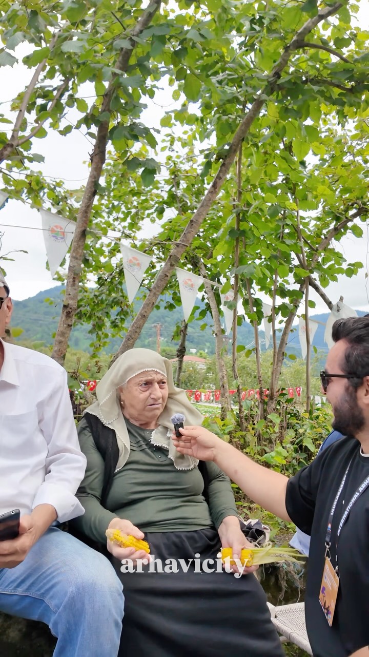 Lazlarda kadınlar mı çalışkan erkekler mi? 🥳, Yurtdışı tatili diyenler