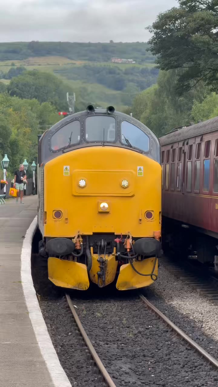 Class 37 No. 37688 “Great Rocks” returns to the branch after her ...