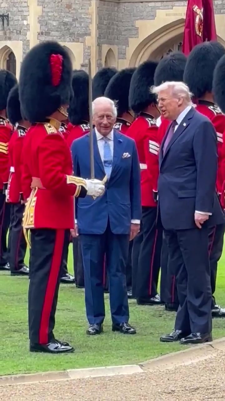 Momento divertido cuando el Rey le dice al Presidente Trump: 