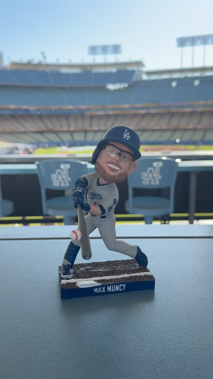 記念グッズ Max Muncy Bobblehead Game 7 Run Max Muncy 2026 LA