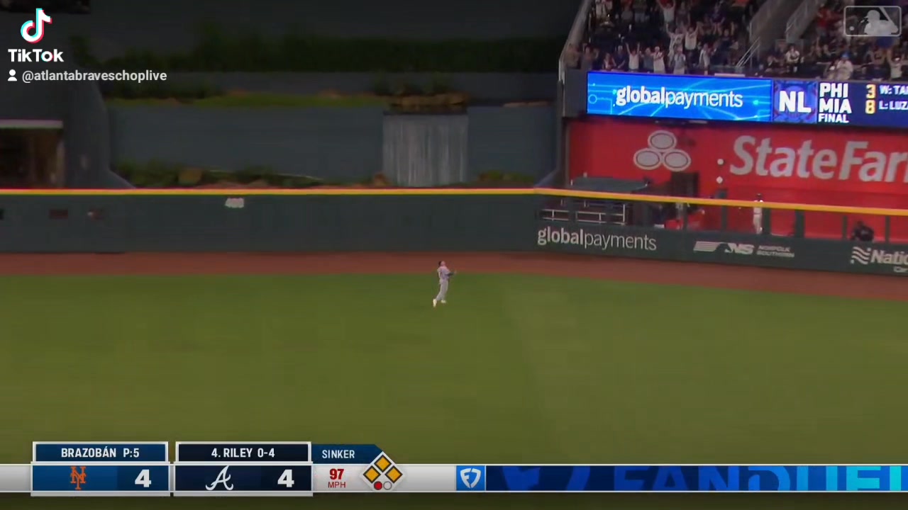 Austin Riley's walk-off sacrifice fly. Via AtlantaBraves | Atlanta ...