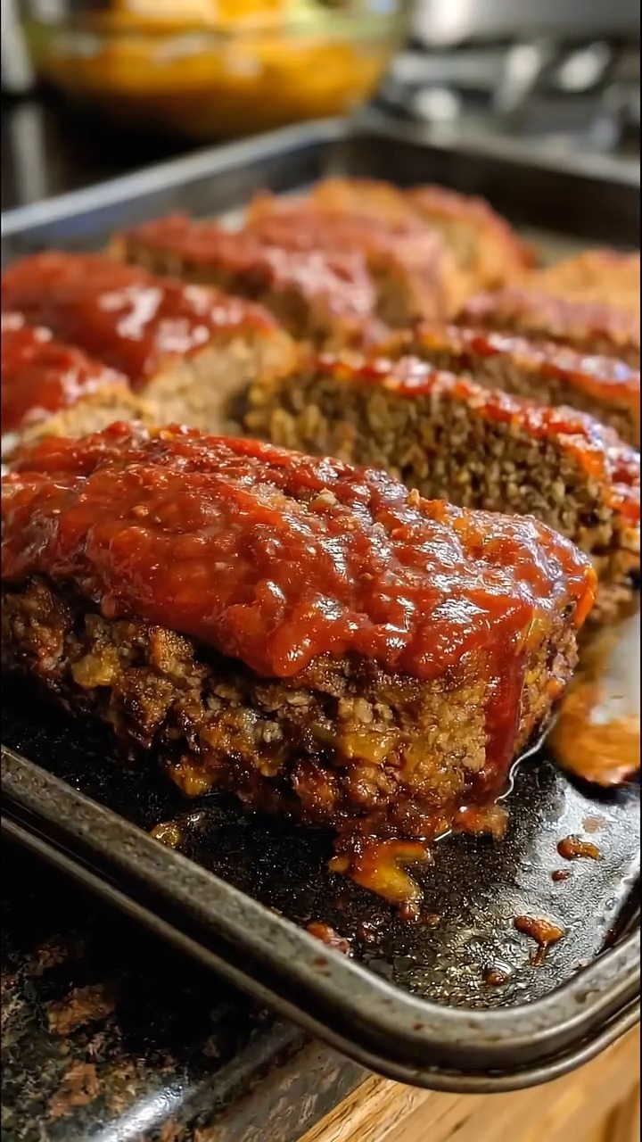 Meatloaf Magic'—five ingredients, no fuss, and my family calls it a ...