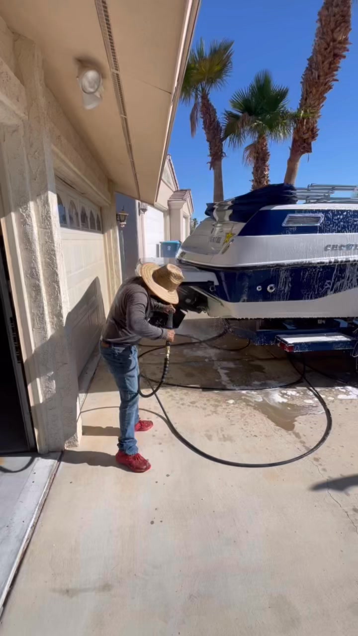 100% mobile - we love what we do Tired of dirty RV`S, Motorhome , or ...