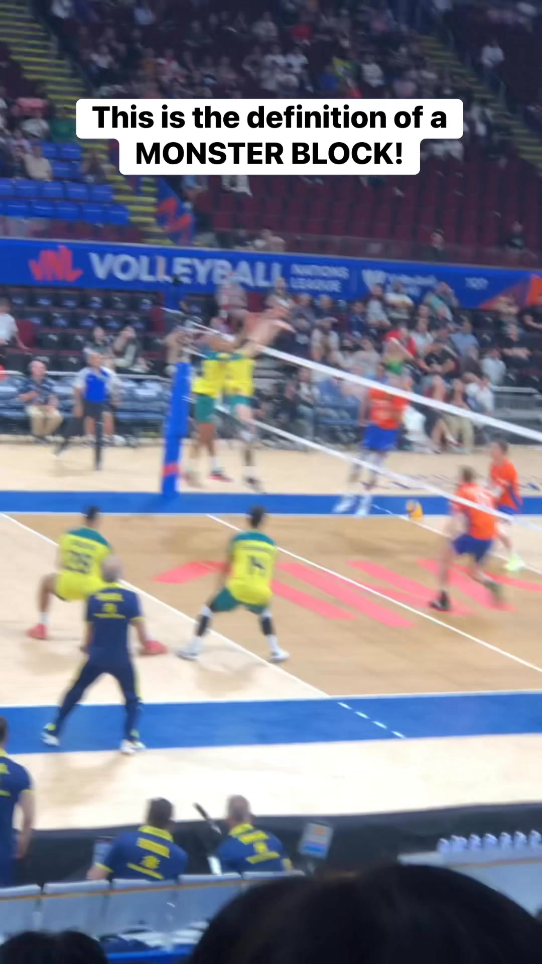 This is the definition of a MONSTER BLOCK! #volleyball #voleibol #volei ...