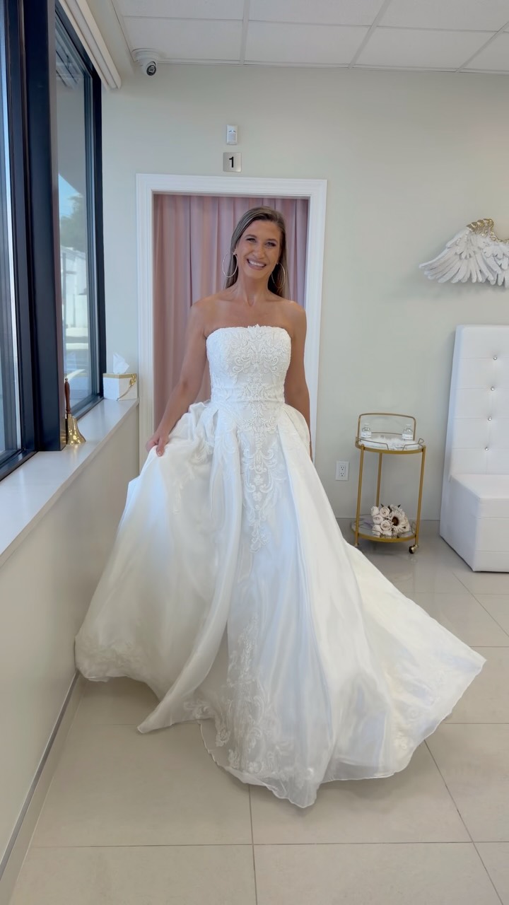 dress with short front and long back Red Prom Dresses Fashion Party Gown Color:Pic Color NC June 23 Why Women Love to Size 4 measures approximately