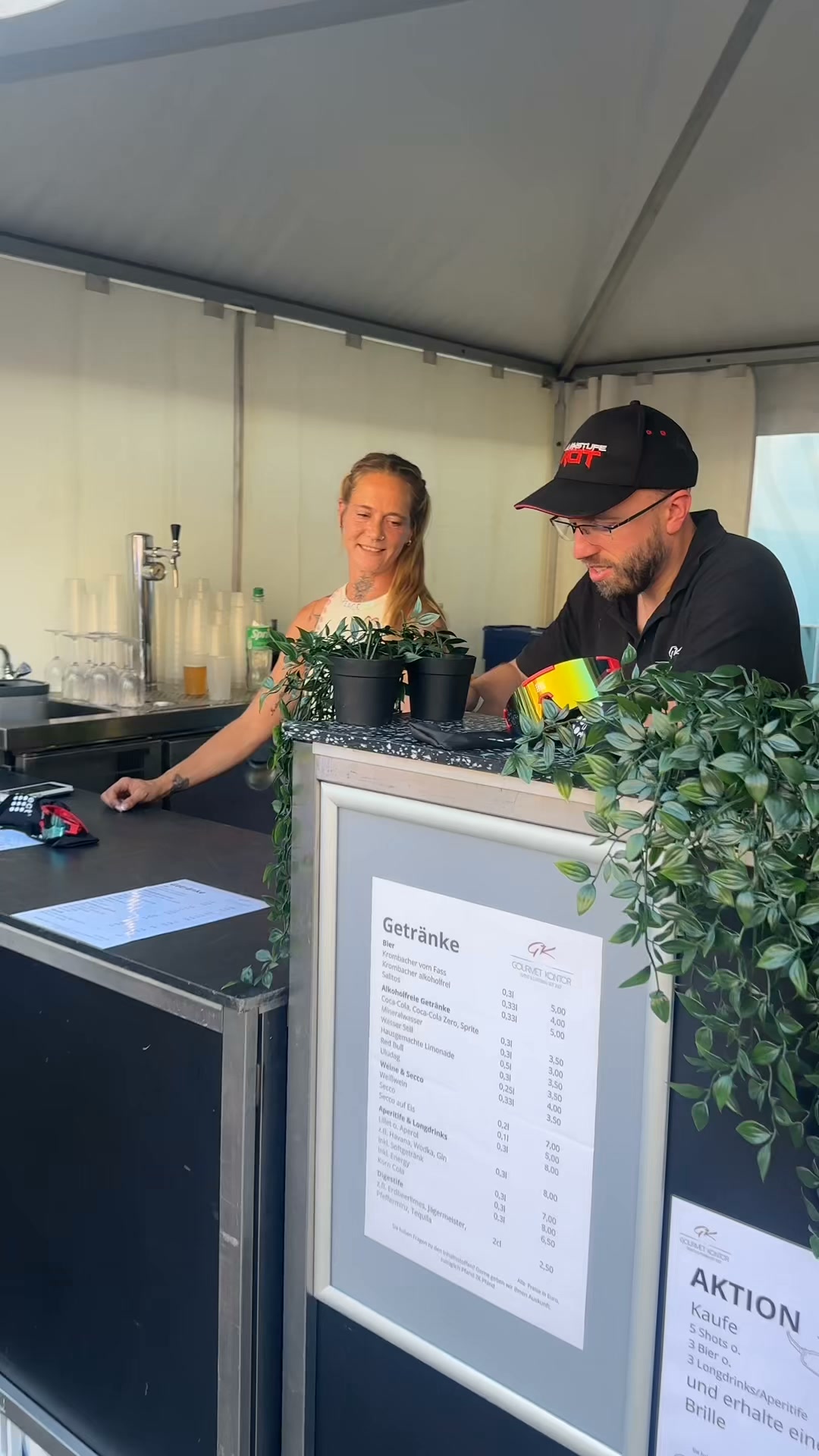 Bewerbe dich gerne bei uns:, Info@gourmet-kontor.de | Gourmet Kontor
