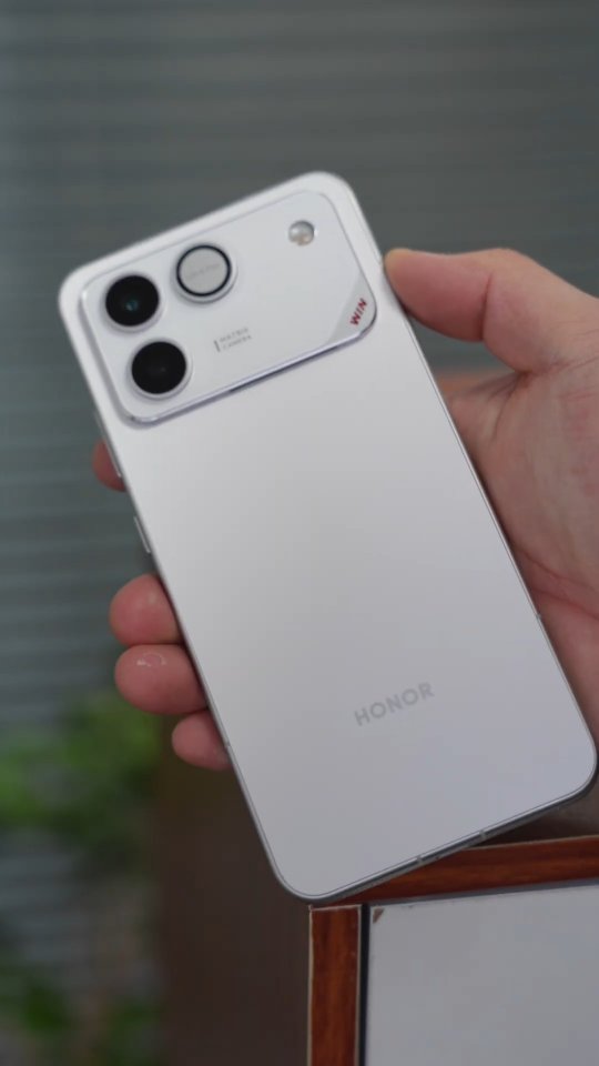 Honor Win RT 12+256--5*990/- Available Stock Chinese Varriant