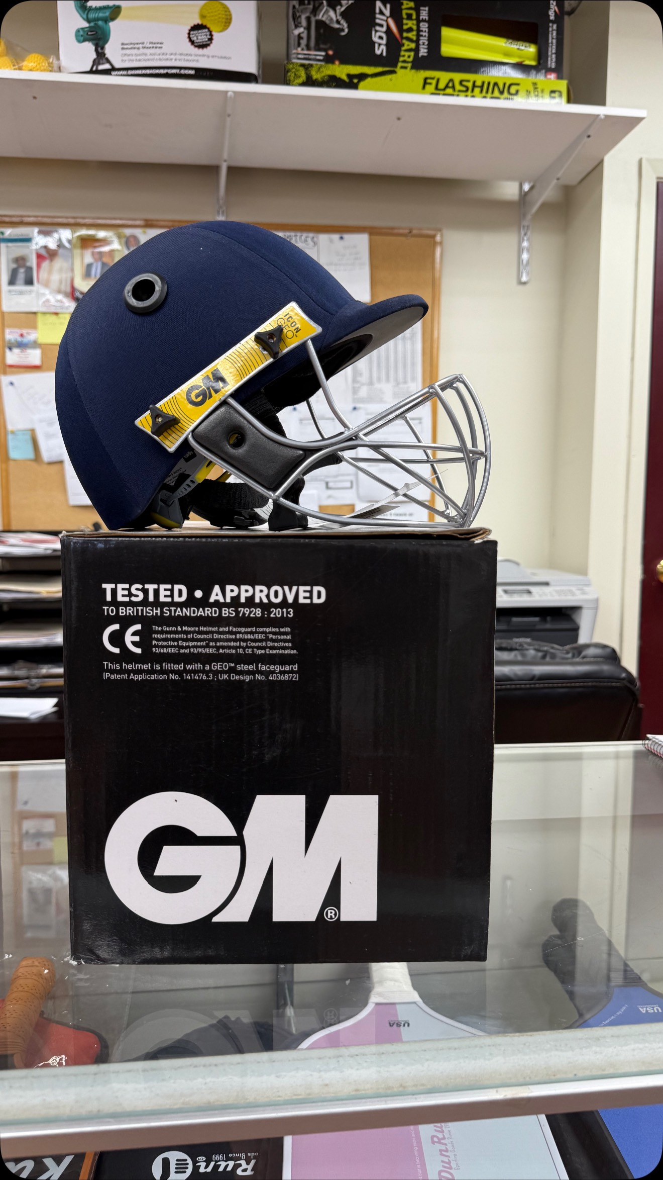 gunn and moore icon geo cricket helmet Sports Innovation Ltd Senior GM Icon Geo Cricket Helmet