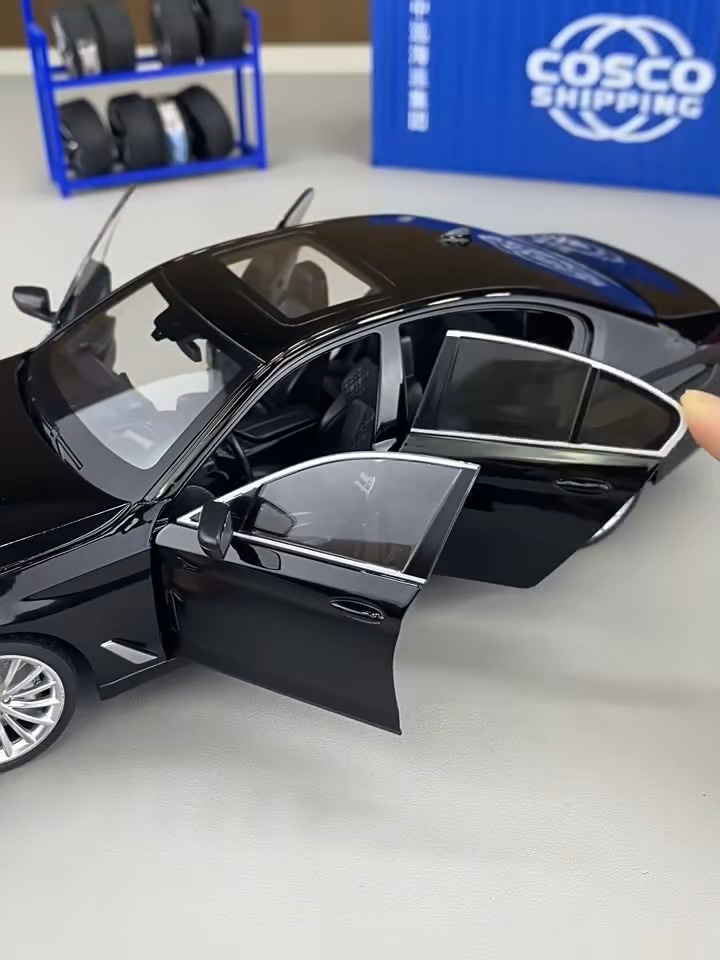 Brand new model in my collection! 1:18 BMW M3 Touring CLDC version
