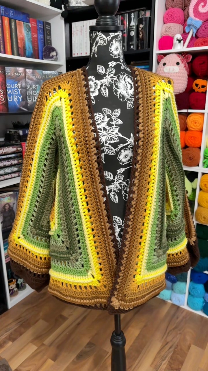 I'm. Ob. SESSED! Pattern: Wild Oleander Hexagon Cardigan #crochet