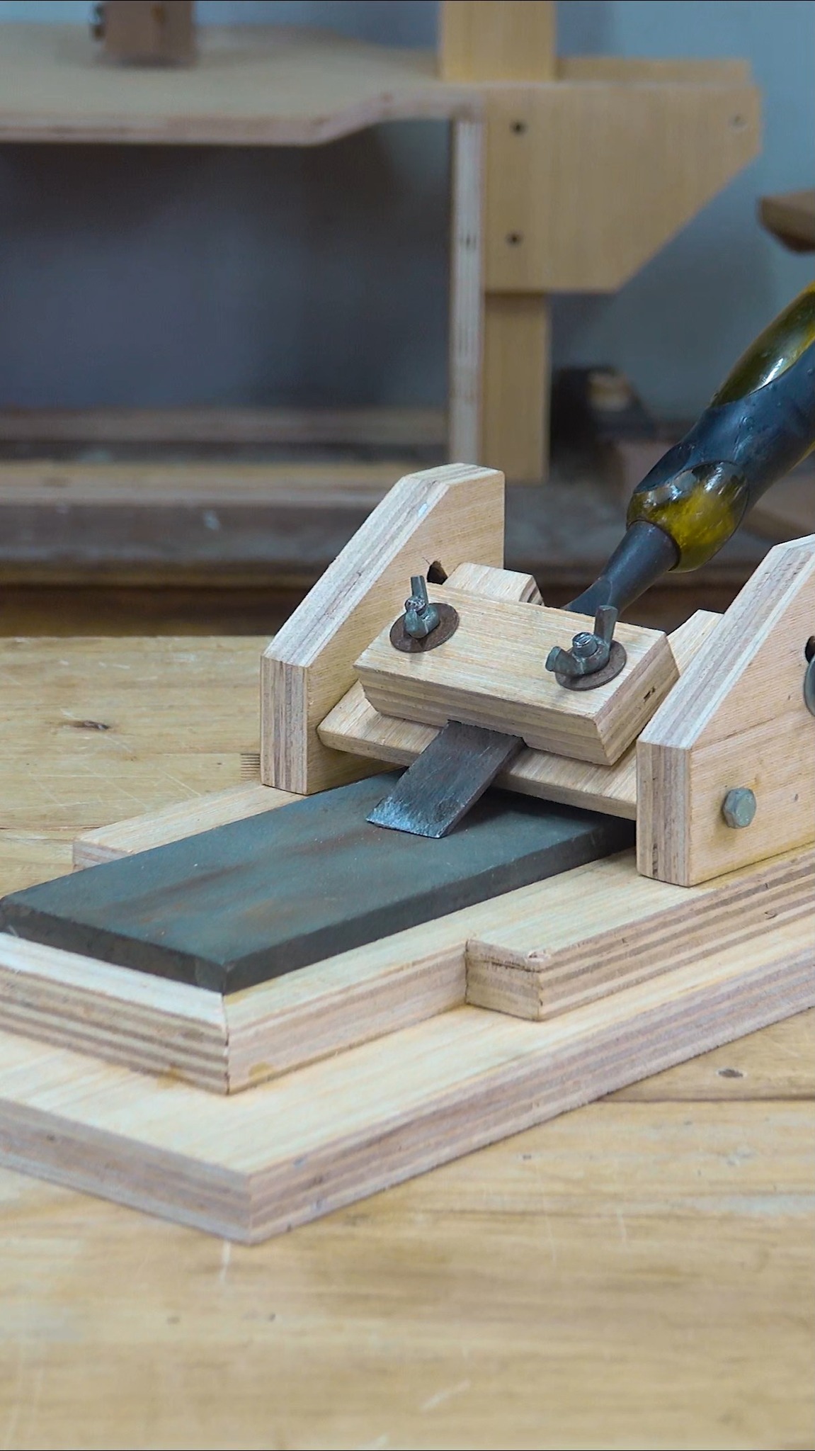 P2 Woodworking Tooltips and hacks sanding chisel jig making #jig # ...