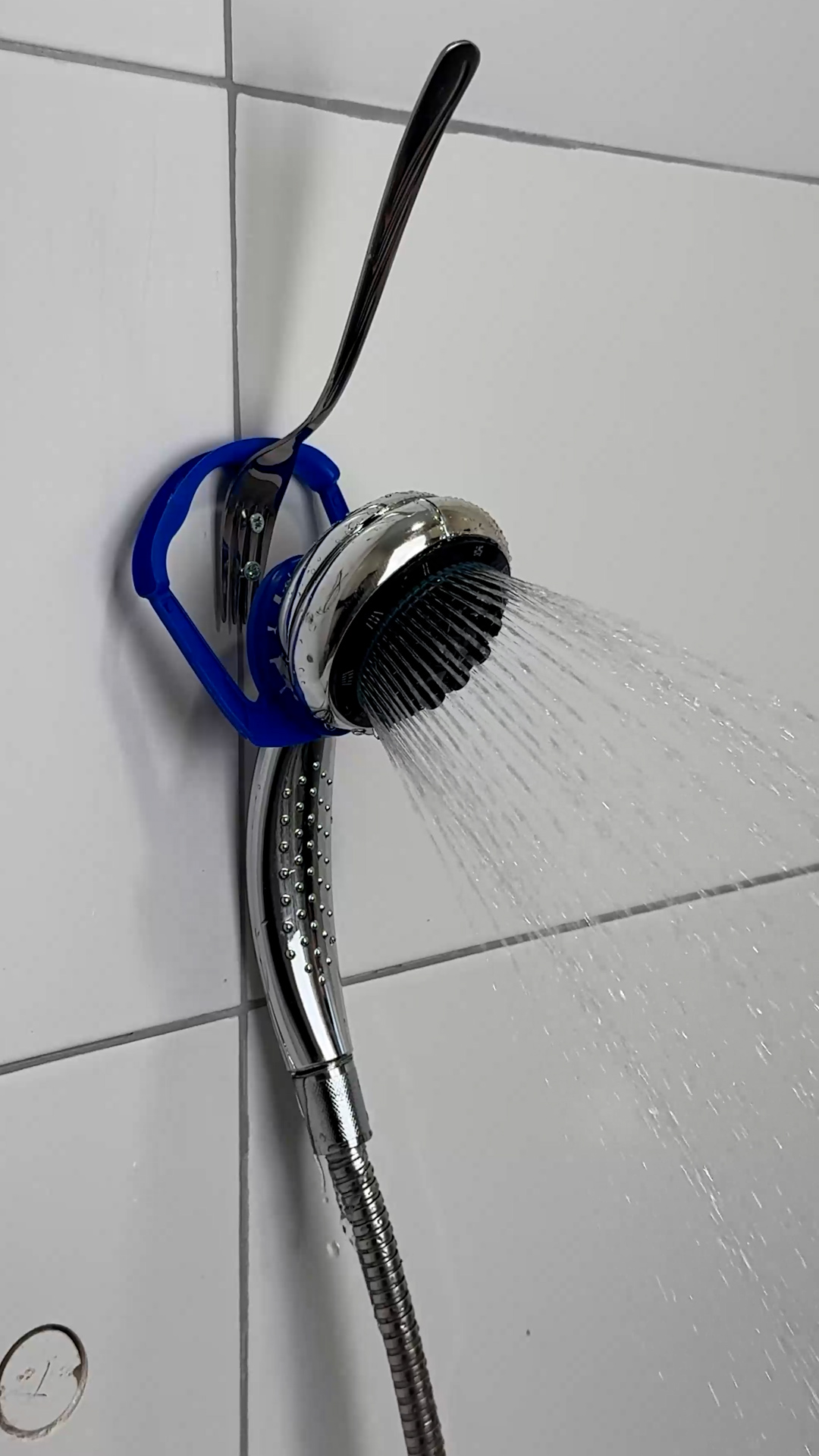 DIY Shower Head Holder | Pixel Pop | Facebook