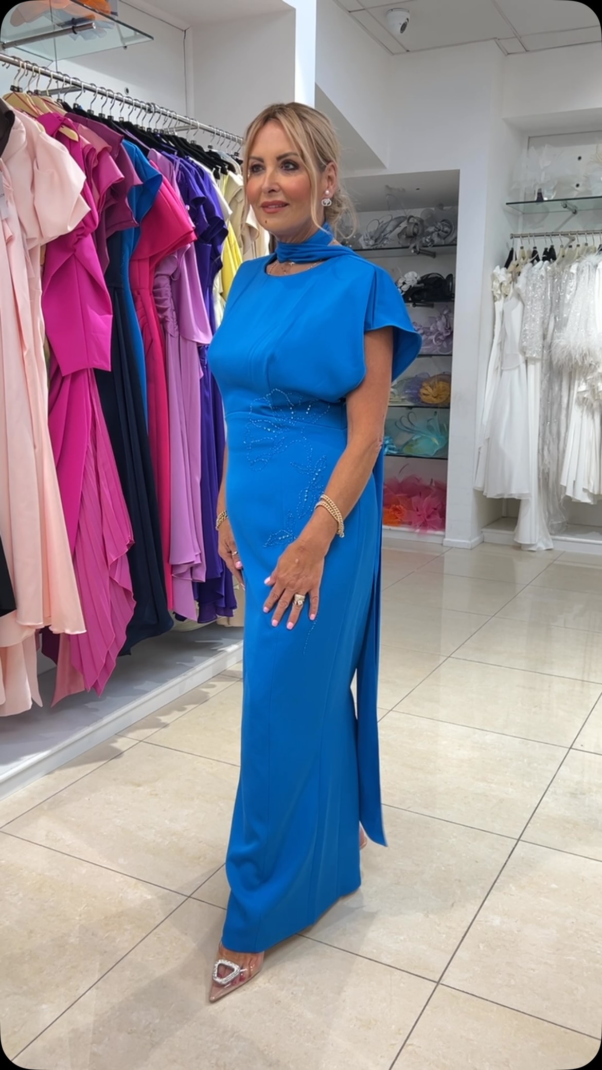 Exude elegance at your next special occasion with this stunning column gown and matching scarf from Maisonel💫, 🛍️https://shorturl.at/S8rmc, Shop our latest arrivals online and enjoy FREE DELIVERY on 
