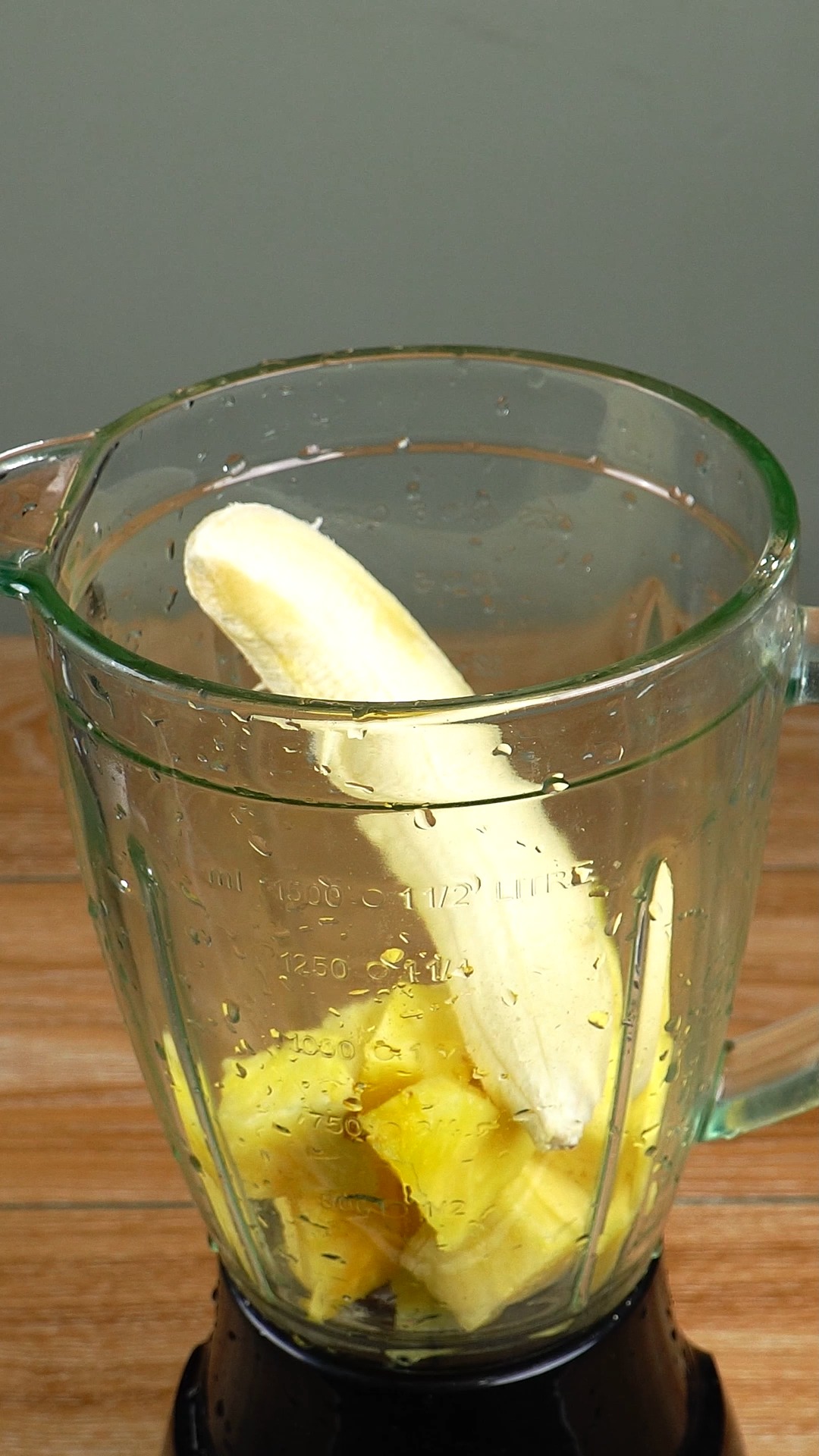 Mezcla piña con banana | Recetas y Manualidades Hermosas | Facebook