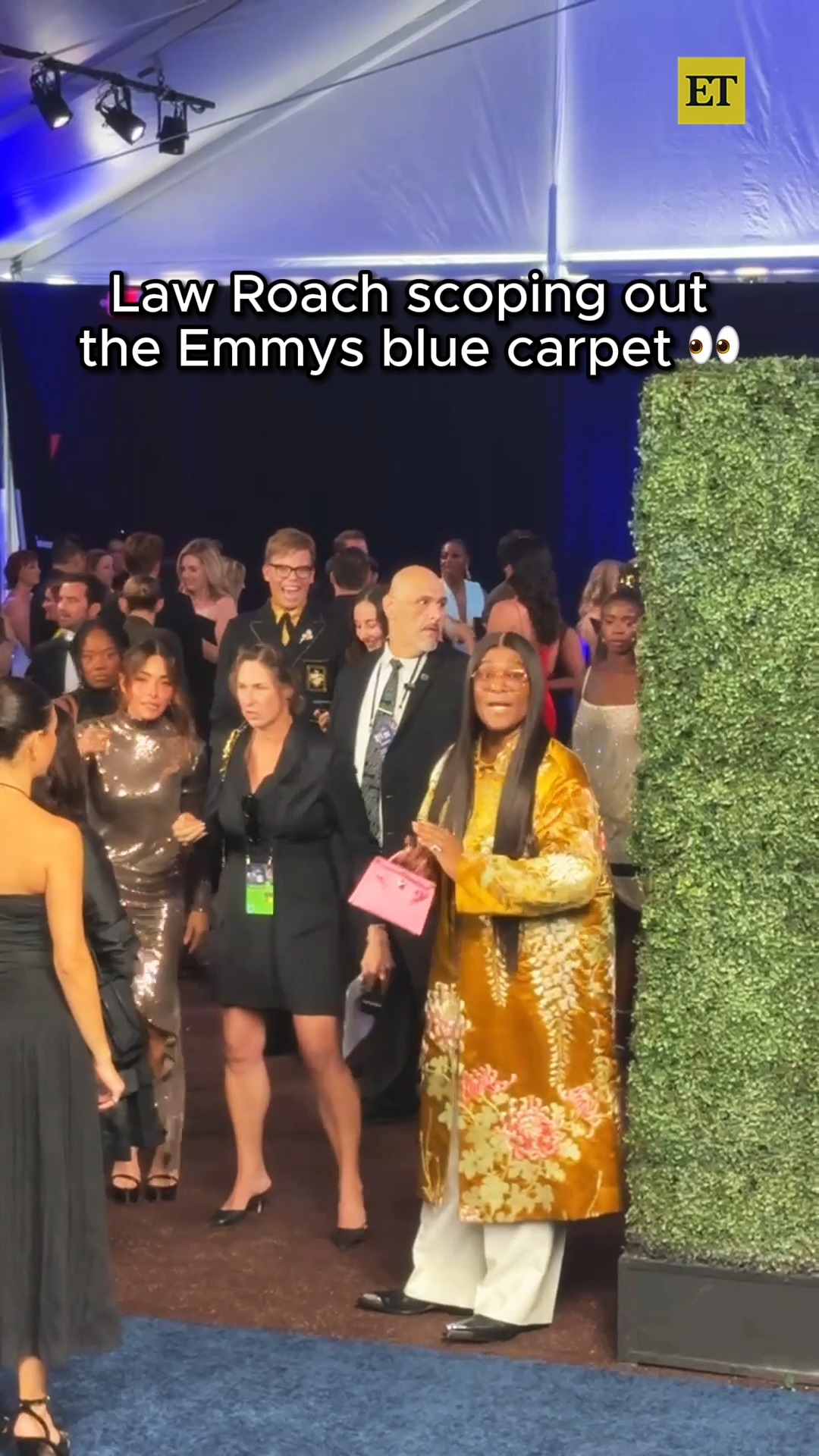 blue carpet event dress code Law Roach is always on a mission! The stylist was spotted scoping out the at the #Emmys ahead of Zendaya's arrival. 👀 | Entertainment Tonight pdp:detail:page:shipping-returns Womens Yours Curve Extra-Wide Size:36x34