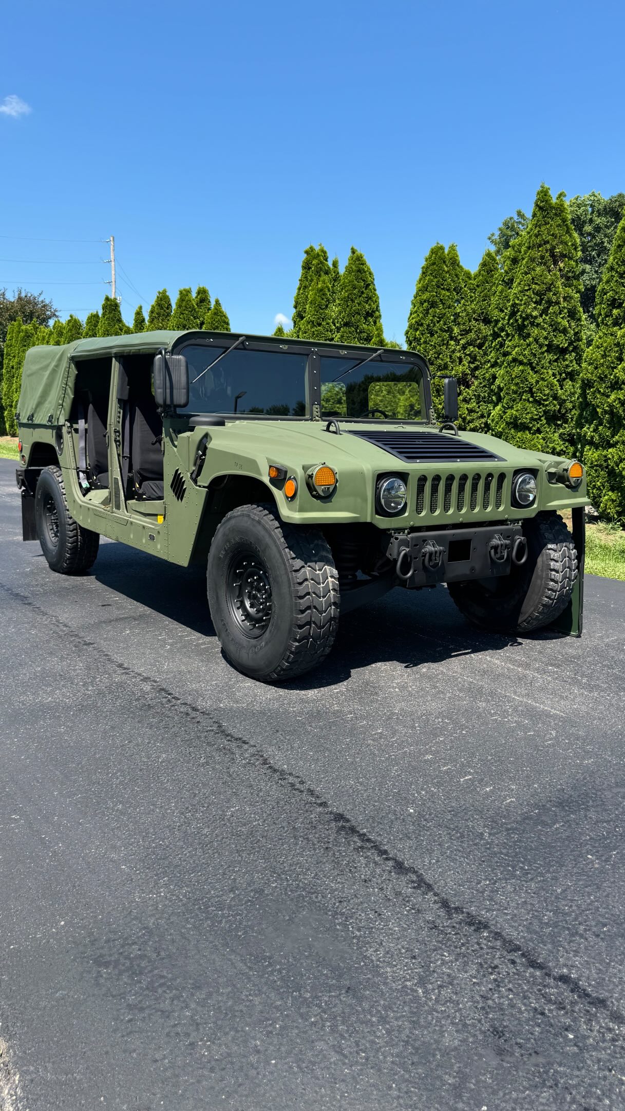 This 1987 AM General Humvee is ready for the road! Fresh out of