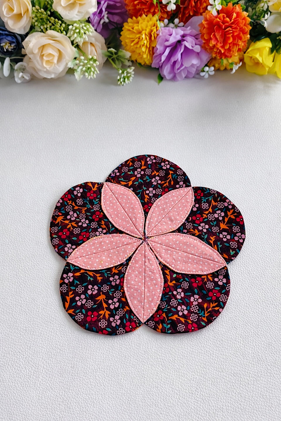 DIY Flower Quilt Coaster #sewing #quilting #art #diy #patchwork | Indah ...
