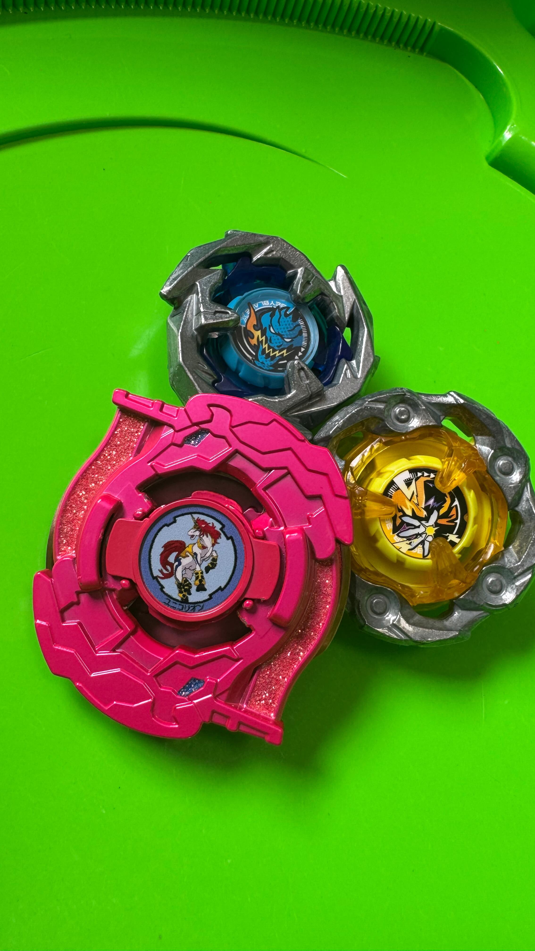 BeyBattle Burst Evolution #oscarstationery #heliopolis #toypro 