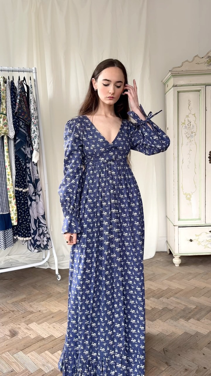 moody blue dress Tiffany wearing rare 70s Laura Ashley in the vintage studio. Coming this weekend 🤍🕊️, #vintagelauraashley #lauraashley #70sdress #vintagestyle | 𝑻𝒉𝒆 𝑷𝒂𝒏𝒔𝒚 𝑮𝒂𝒓𝒅𝒆𝒏 𝑽𝒊𝒏𝒕𝒂𝒈𝒆 royal blue bridesmaid dresses