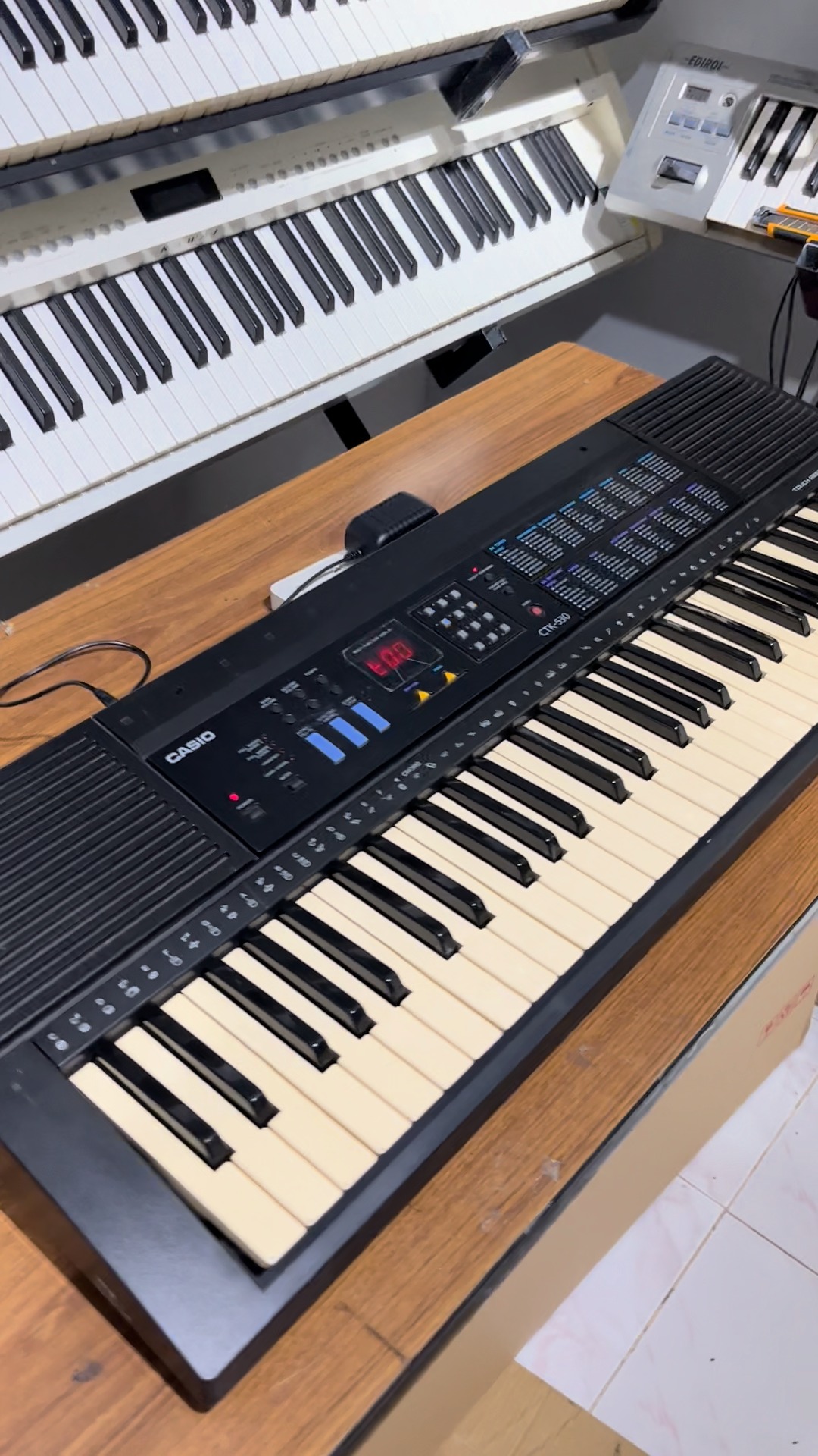 CASIO CTK-530 Keyboard Piano Synthesizer 61-Key Digital with Touch
