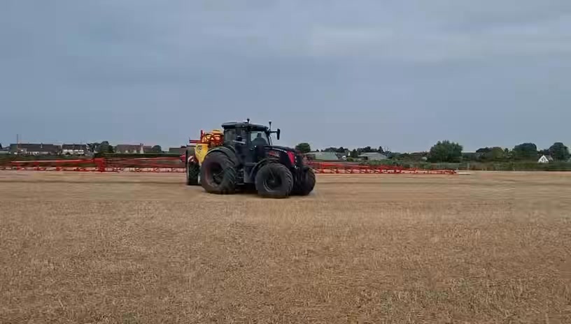 🚜 Après-midi démonstration ! Cet après-midi, nous présentons le Beyne ...