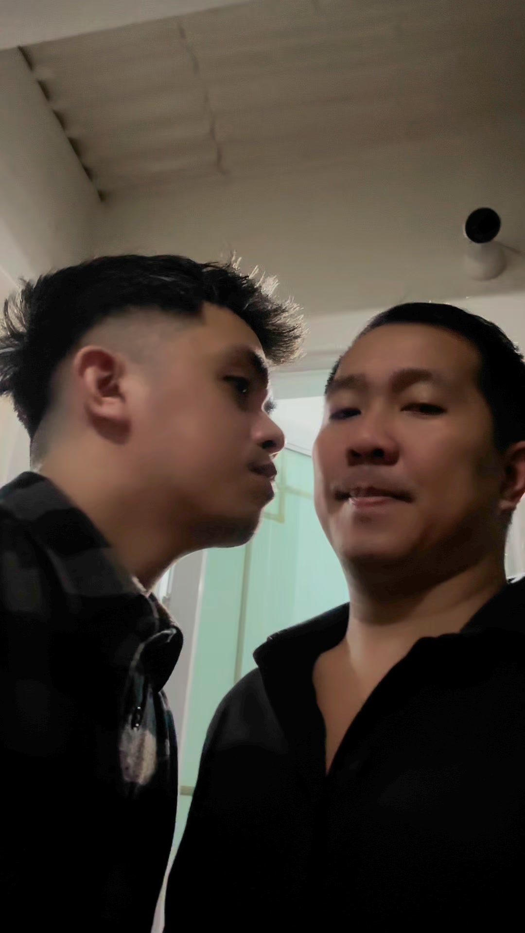 Goodbye kiss. | Queen Charez Vlogs | Facebook