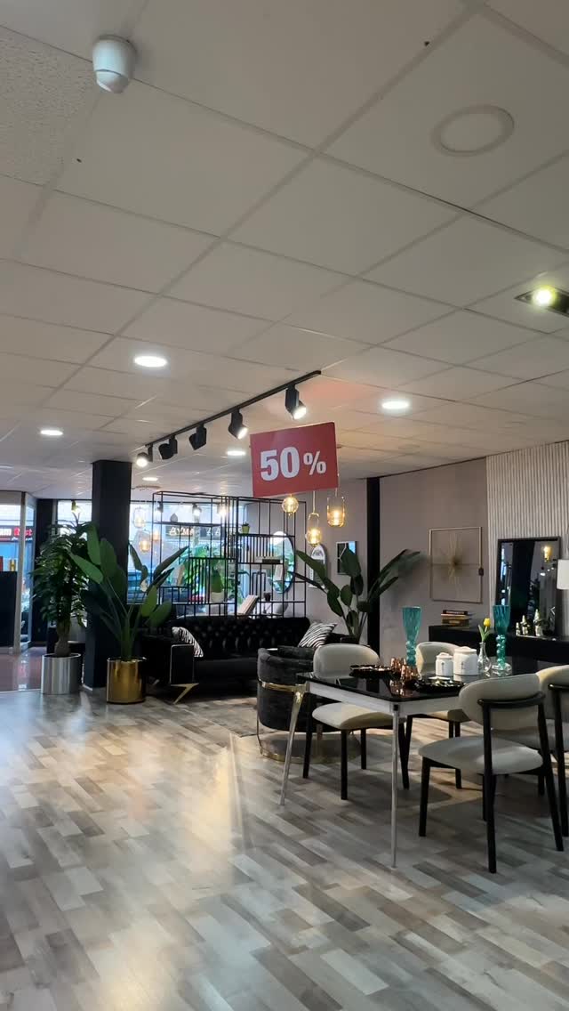 deko fensterbank küche Antike Verzierung auf in … – Bild kaufen – 13255679 ❘ living4media MuchoWow© Wandbilder Wohnzimmer Wanddeko