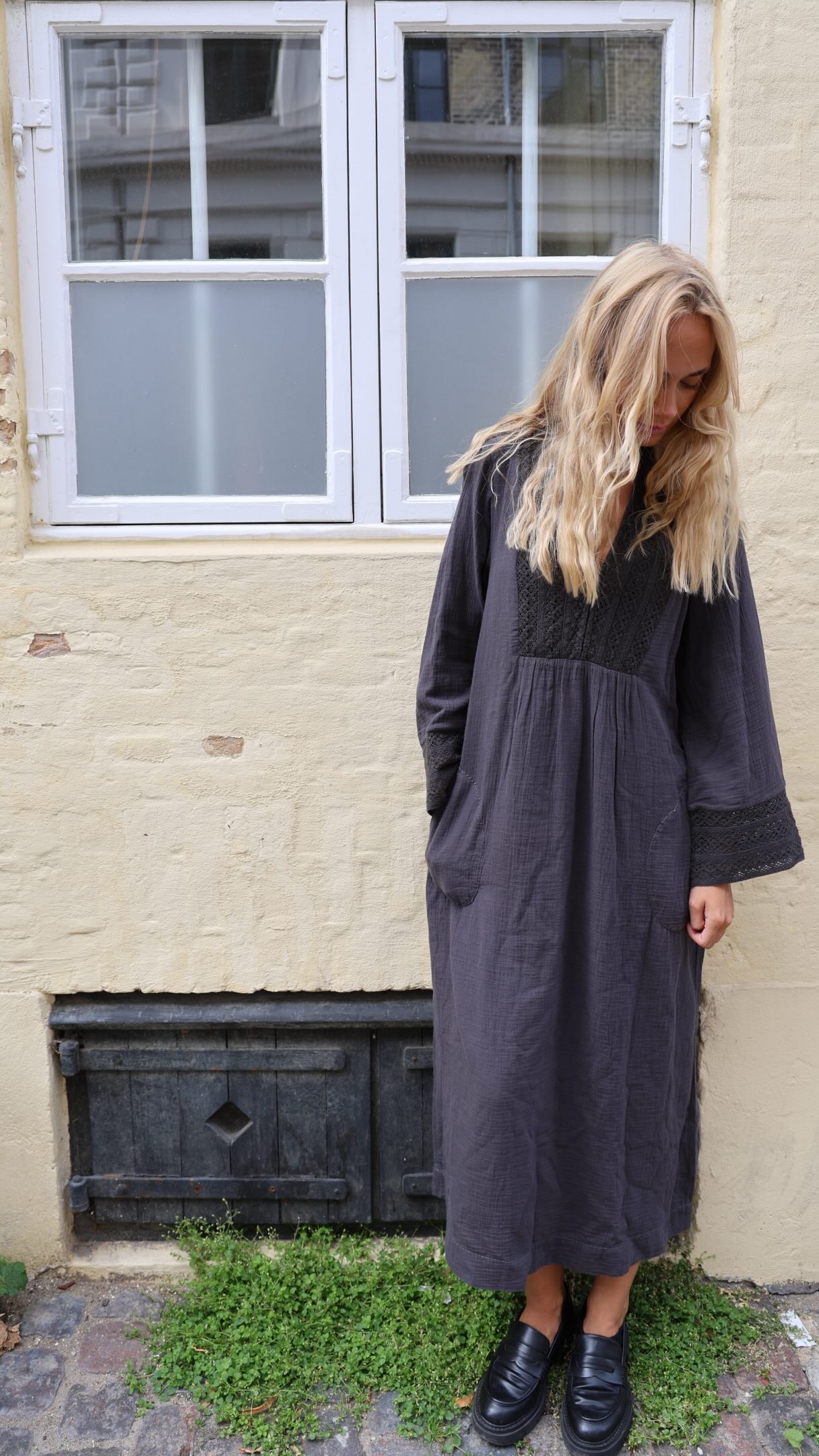 cotton a line dress with pockets This one doesn’t try to impress — it just fits. Lace details, side pockets, v-neck that never fights your day. , 100% organic cotton, cut in an easy a-line that moves when you do. , Midi length, Linen dress