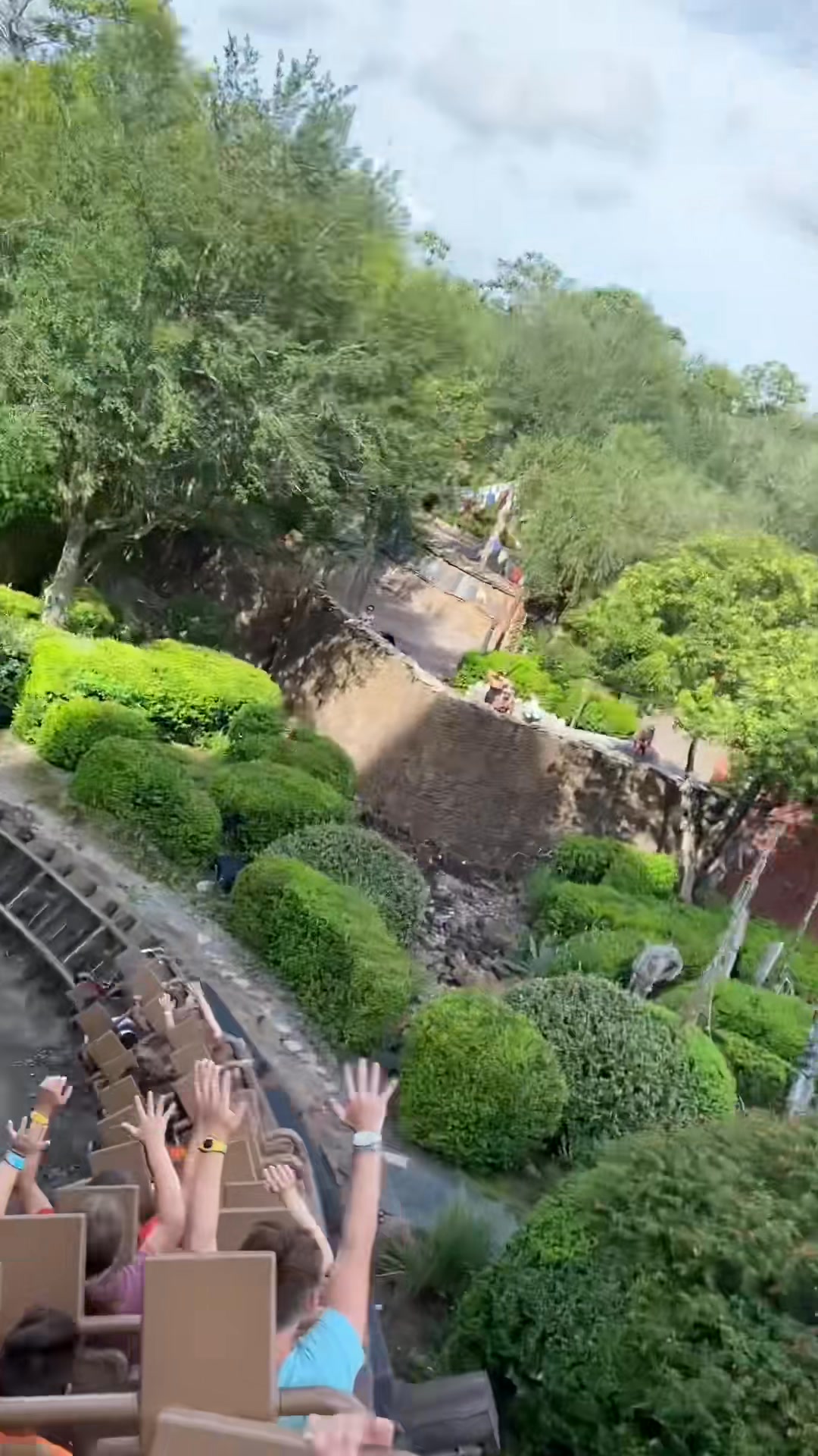 Cant believe they kept the ride open with the tracks broken! # ...
