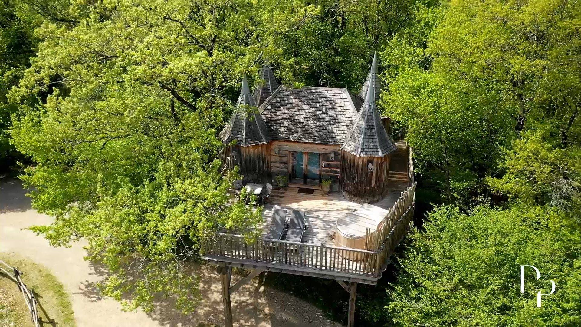 Chateaux Dans Les Arbres Chateau Spa Monbazillac Domaine De Puybeton Facebook