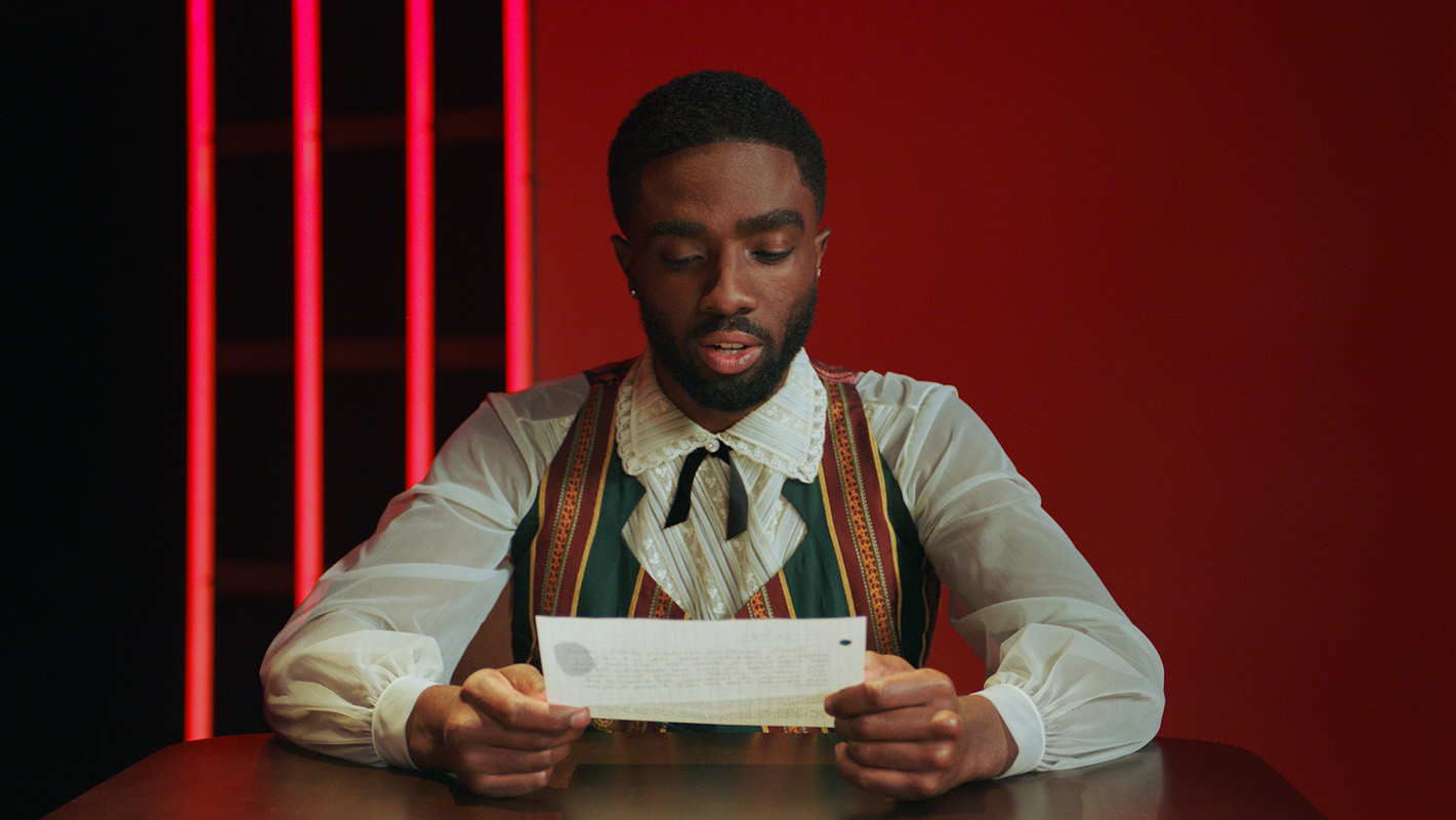 Caleb McLaughlin reads a goodbye letter from a Stranger Things fan ...
