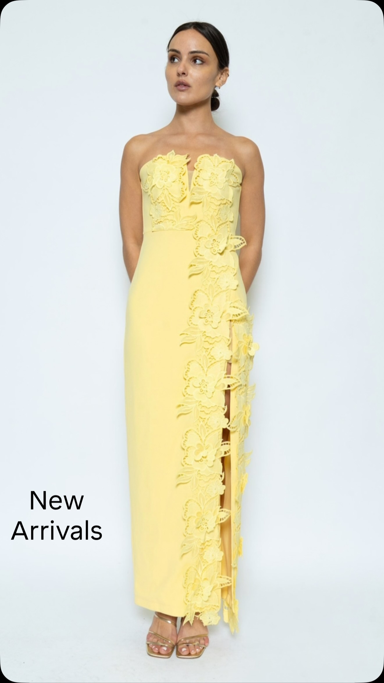 Whether you’re heading to a summer brunch, bridal shower, beach vacation, engagement party, graduation, resort getaway, or weekend lunch, this versatile white cotton dress will quickly become your 